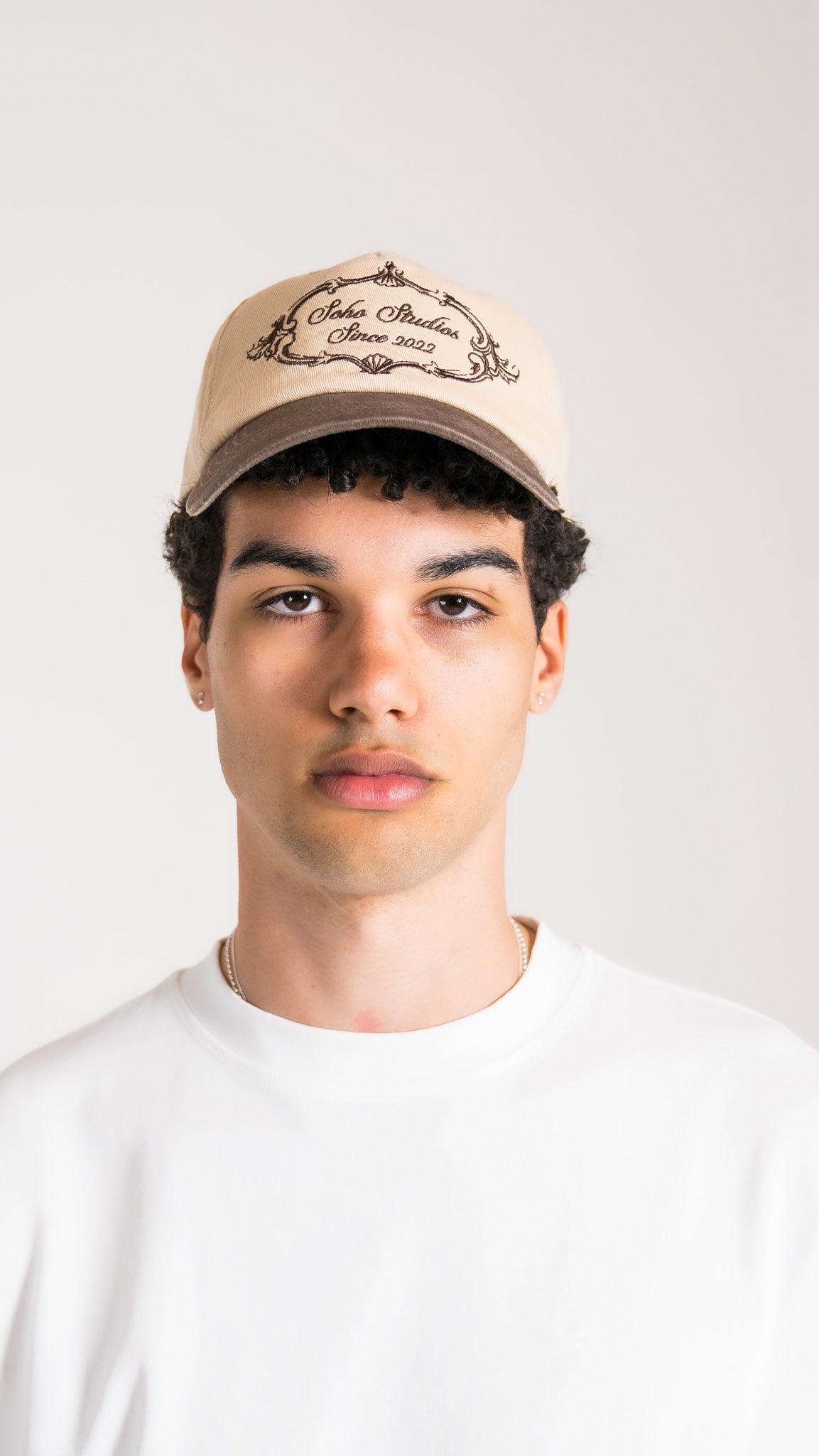 UNSTRUCTURED BROWN / BEIGE TRUCKER CAP